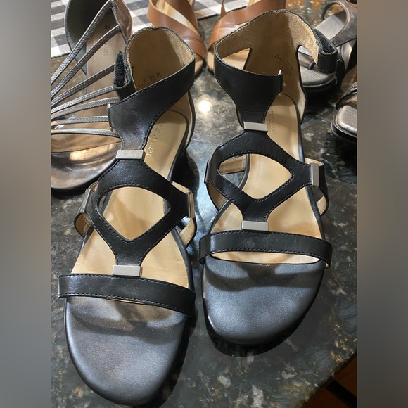 Sandal Dump! Pick whichever you like! Naturalizer & more! - Picture 2 of 11